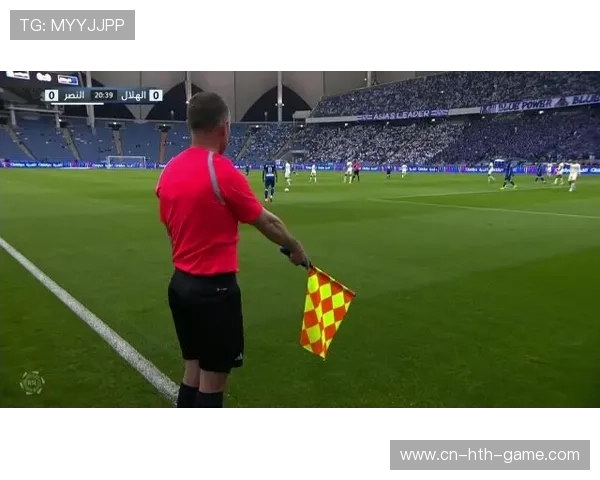 内马尔看台观战亲睹利雅得新月丢分