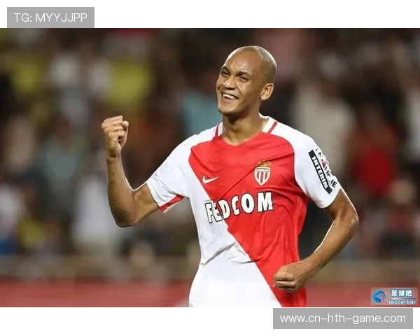 法比尼奥中场拦截后斜传寻找哈姆达拉